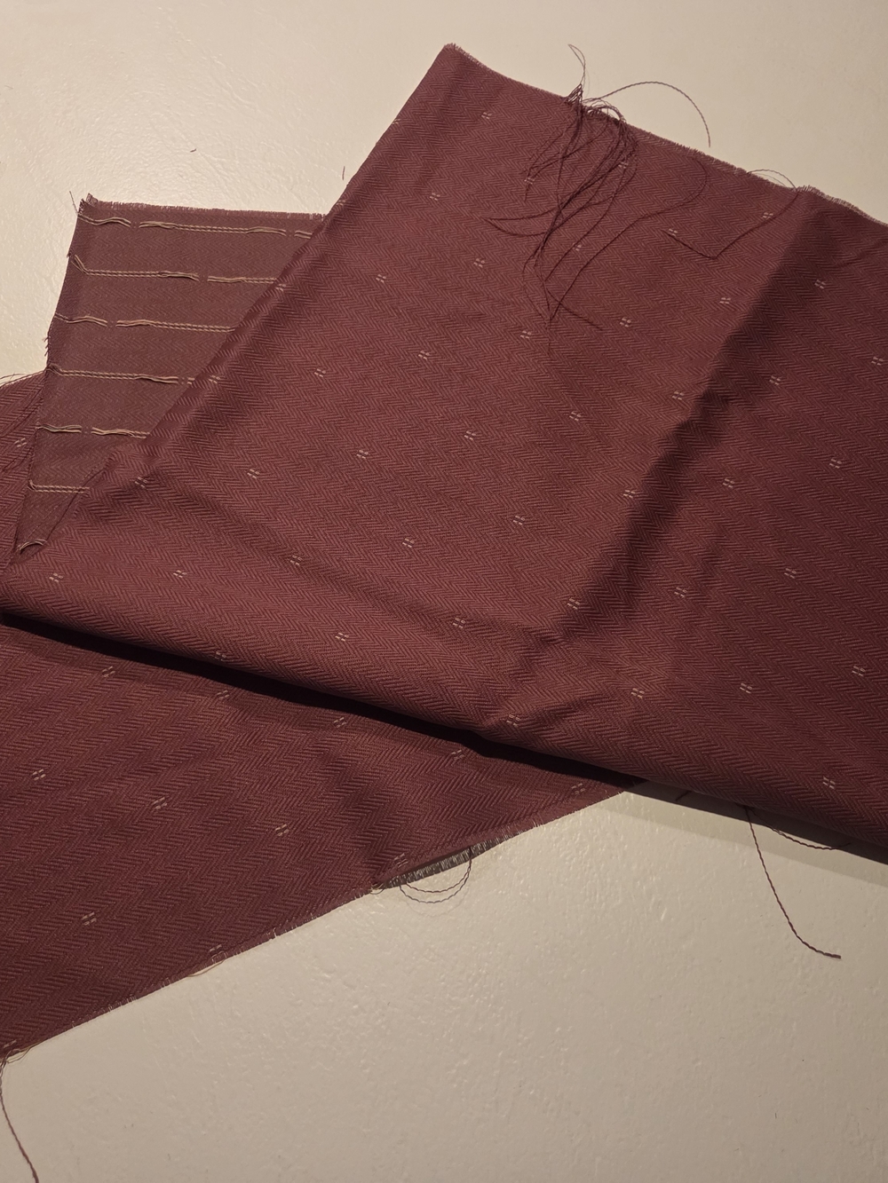 Fabric Remnants Rose Small Herringbone Weave  (2)